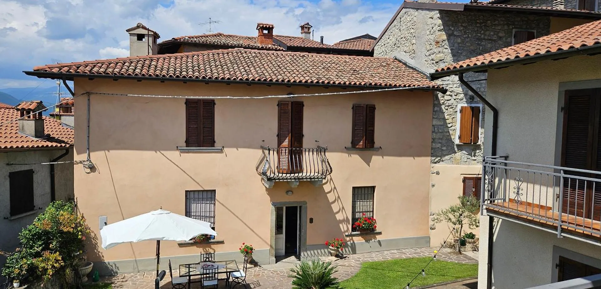 La Casa Dell'Uva Βίλα Monte Isola